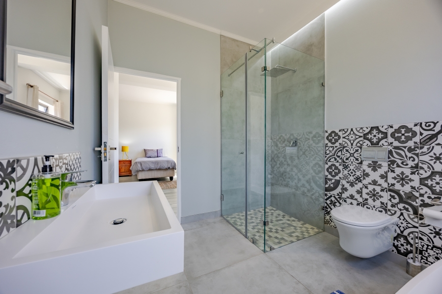 4 Bedroom Property for Sale in Crofters Valley Western Cape